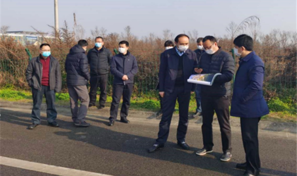 区委副书记、代区长王忠诚调研新繁国际智能家居产业新城项目、成彭路改扩建工程 开复工工作